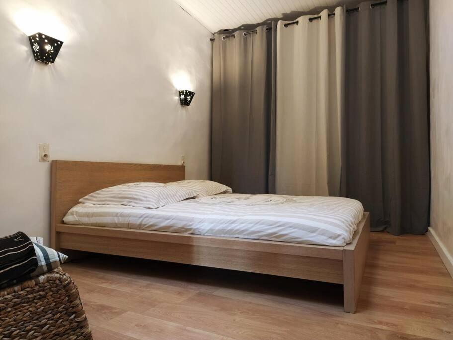 Bel Appartement Au Coeur De La Cite Medievale Sommieres Luaran gambar